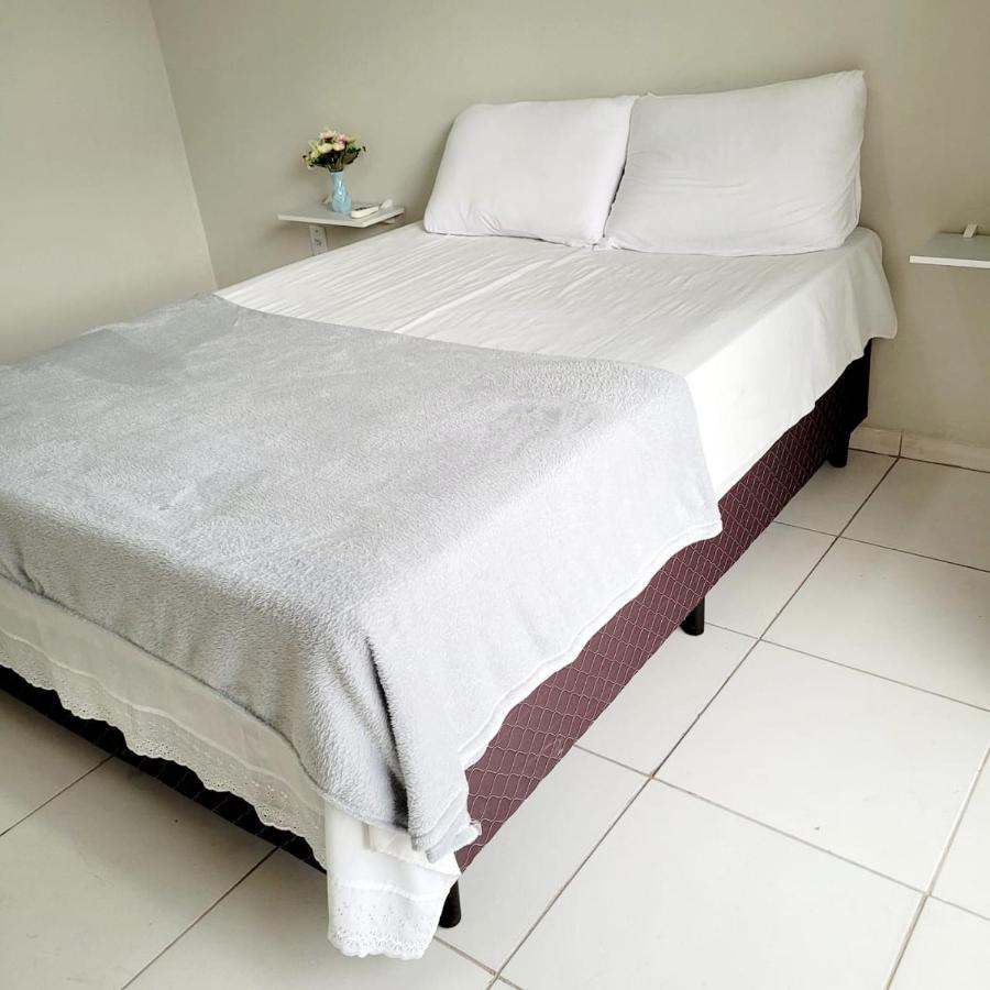 Sobrado 6 Amplo E Confortavel Em Condominio Corumba Bagian luar foto