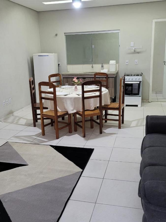 Sobrado 6 Amplo E Confortavel Em Condominio Corumba Bagian luar foto