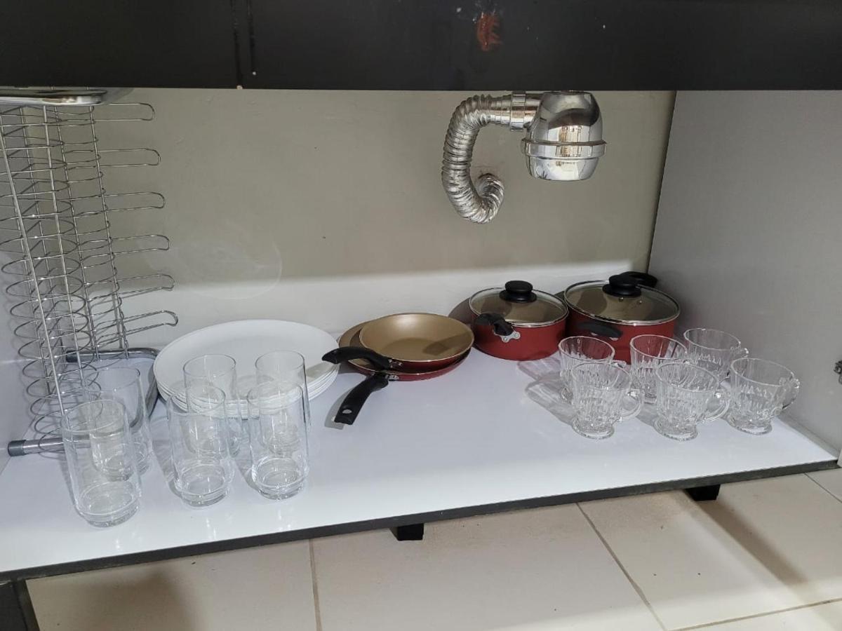 Sobrado 6 Amplo E Confortavel Em Condominio Corumba Bagian luar foto